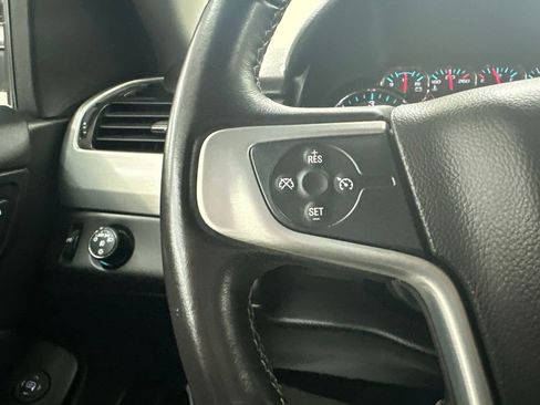 Used 2017 GMC Yukon XL SLE w/ SLE Value Package RWD image 34