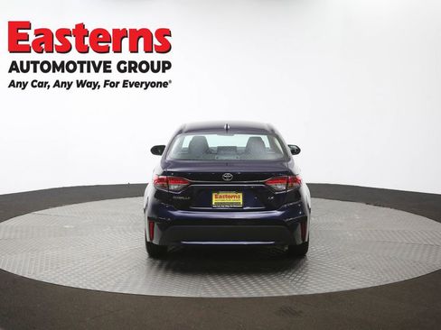 Used 2022 Toyota Corolla LE image 36