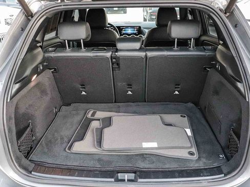 Used 2023 Mercedes-Benz GLA 250 image 34