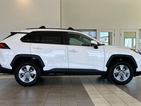 Certified 2025 Toyota RAV4 XLE FWD image 3