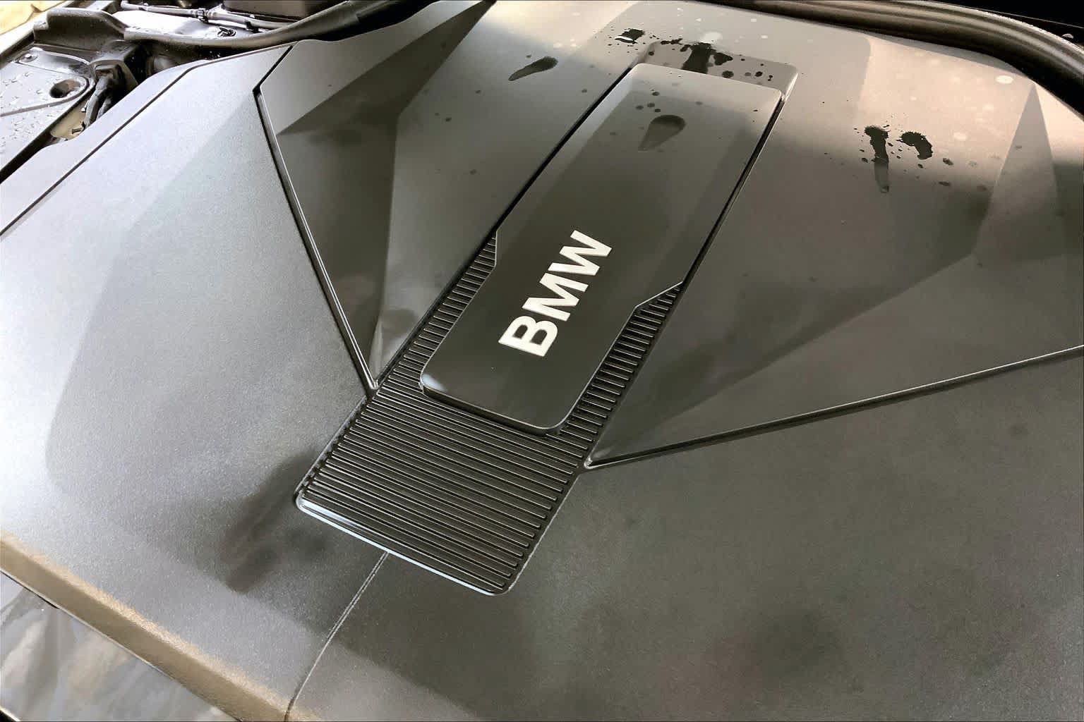 Used 2025 BMW i5 xDrive40 w/ Premium Package AWD/4WD image 31