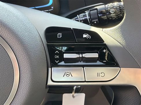 New 2026 Hyundai Elantra SE image 25