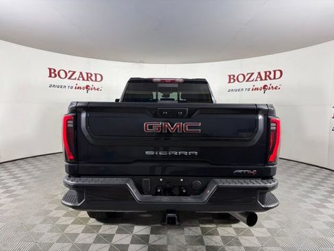 Used 2024 GMC Sierra 2500 AT4 w/ AT4 Premium Plus Package AWD/4WD image 7