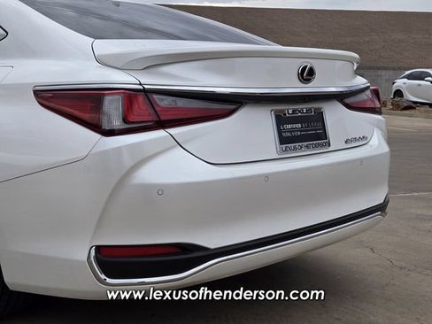 Certified 2025 Lexus ES 300h w/ Premium Package FWD image 6
