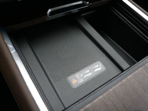 New 2026 GMC Acadia Denali Ultimate w/ LPO, Floor Liner Package image 10