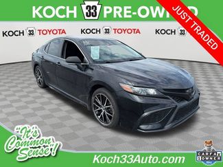 Used 2022 Toyota Camry SE w/ Cold Weather Package FWD 360° Tour