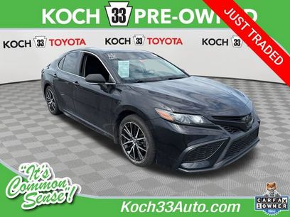 Used 2022 Toyota Camry SE w/ Cold Weather Package