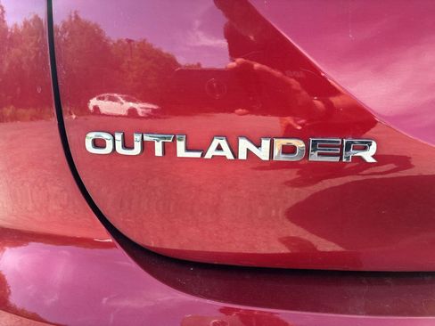 Used 2023 Mitsubishi Outlander SEL AWD/4WD image 29