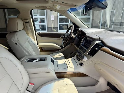 Used 2019 GMC Yukon XL Denali w/ Denali Ultimate Package AWD/4WD image 25