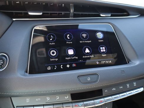 Used 2019 Cadillac XT4 Premium Luxury w/ Cold Weather Package AWD/4WD image 21