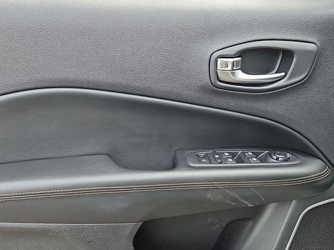 Used 2019 Jeep Compass Limited w/ Advanced Safety Group image 13