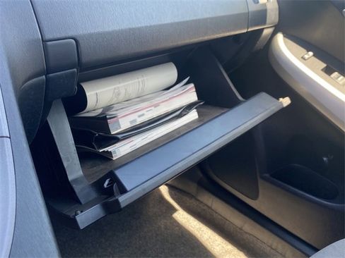 Used 2013 Toyota Prius Plug-In Hybrid image 29