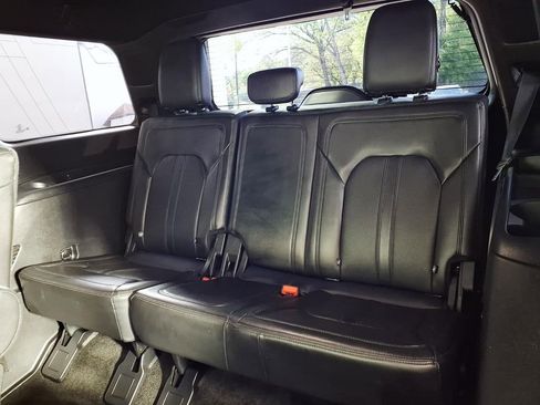 Used 2018 Ford Expedition Limited w/ Equipment Group 301A image 9
