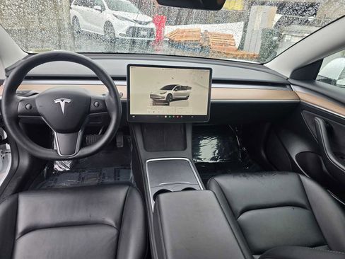 Used 2023 Tesla Model 3 Standard Range image 23