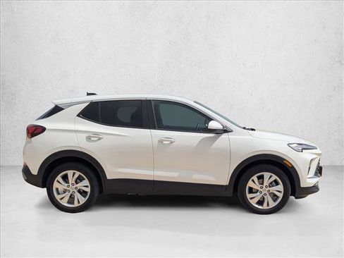 Used 2025 Buick Encore GX Preferred image 4