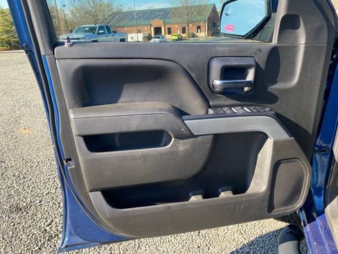 Used 2018 Chevrolet Silverado 1500 LT w/ All Star Edition image 10