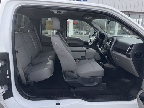 Used 2016 Ford F150 XLT w/ Trailer Tow Package image 11