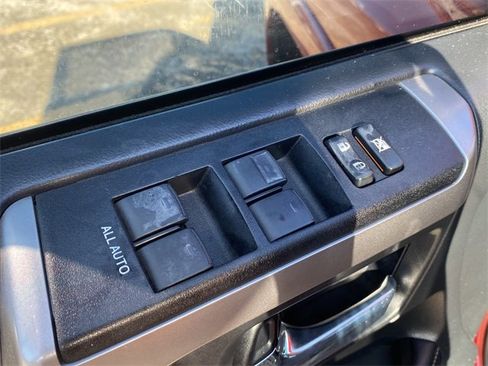 Used 2016 Toyota 4Runner SR5 image 20