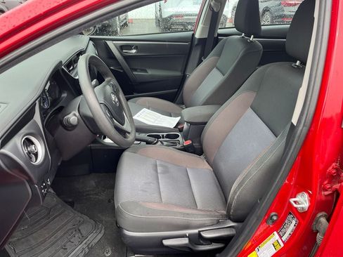 Used 2019 Toyota Corolla LE FWD image 10