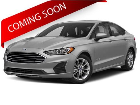 Used 2020 Ford Fusion SE image 1