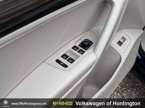 Used 2023 Volkswagen Tiguan SEL R-Line AWD/4WD image 17