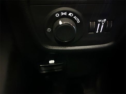 Used 2024 Jeep Grand Cherokee L Laredo w/ Luxury Tech Group I image 24