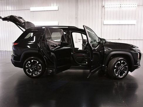Used 2025 Chevrolet Equinox RS FWD image 30