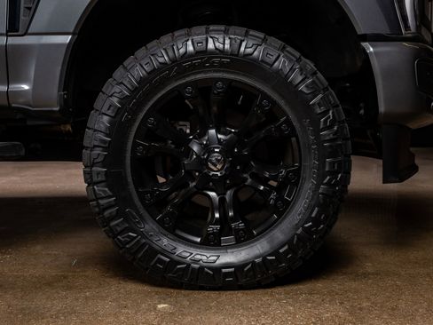 Used 2024 Ford F350 Lariat w/ Lariat Ultimate Package image 12