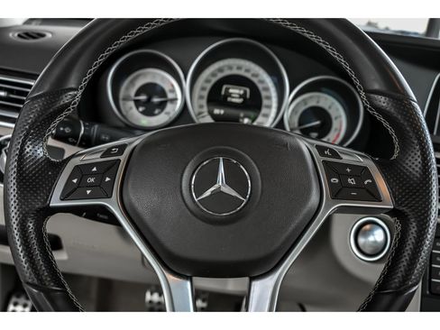 Used 2016 Mercedes-Benz E 350 4MATIC Sedan image 17