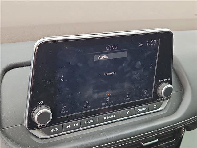 Used 2023 Nissan Rogue SV FWD image 12