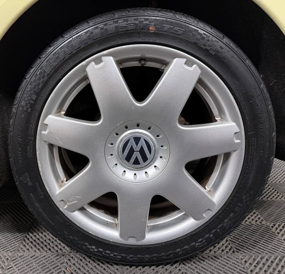 Used 2003 Volkswagen Beetle GLX FWD image 24