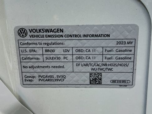Used 2023 Volkswagen Taos SE FWD image 21