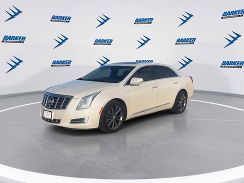 Used 2013 Cadillac XTS Luxury image 4