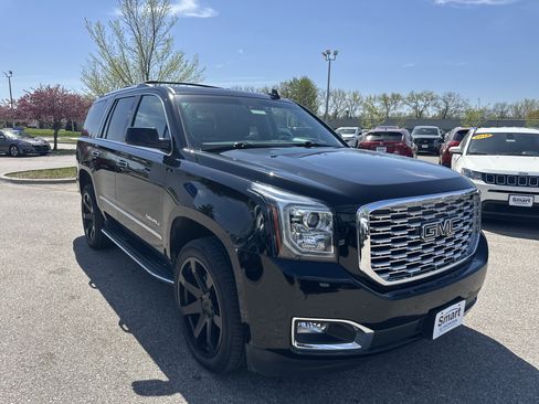 Used 2019 GMC Yukon Denali w/ Open Road Package image 2