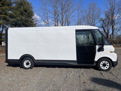 Used 2023 Chevrolet Brightdrop 600 w/ Active Safety Package 2 image 11