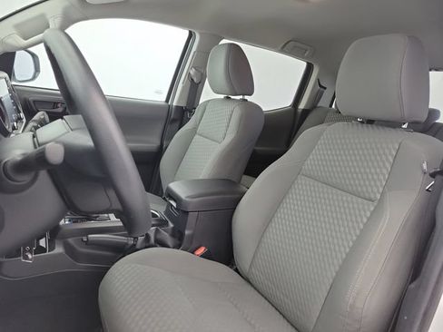Used 2021 Toyota Tacoma SR AWD/4WD image 18