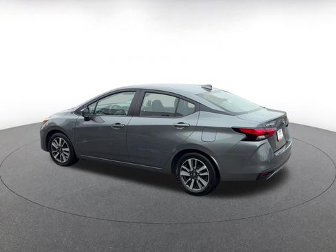 Used 2025 Nissan Versa SV FWD image 10