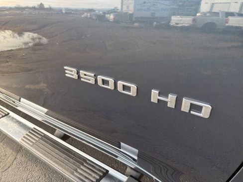 Used 2020 Chevrolet Silverado 3500 High Country image 7