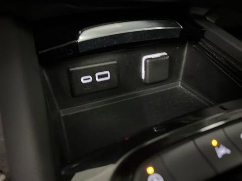 Certified 2023 Buick Envision Essence w/ Sport Touring Package FWD image 35