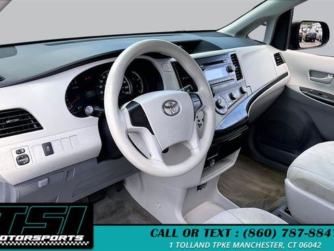 Used 2013 Toyota Sienna L FWD image 13