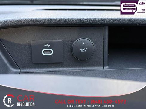 Used 2024 Ford Transit 350 XLT image 31