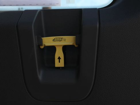 Used 2022 Ford Transit 350 XLT image 14