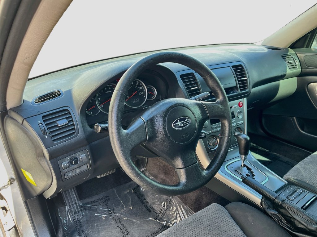 Used 2006 Subaru Outback 2.5i AWD/4WD image 9