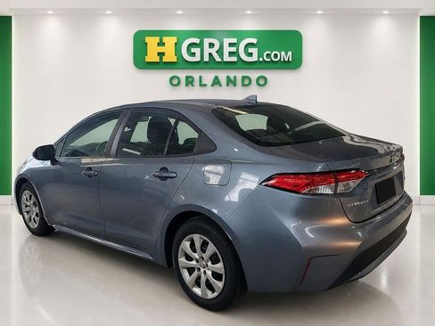 Used 2021 Toyota Corolla LE FWD image 2