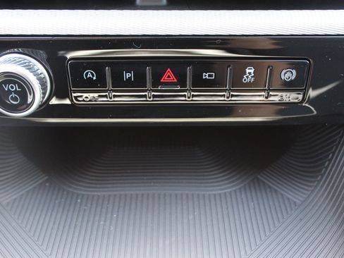 New 2026 Ford Explorer Active AWD/4WD image 35
