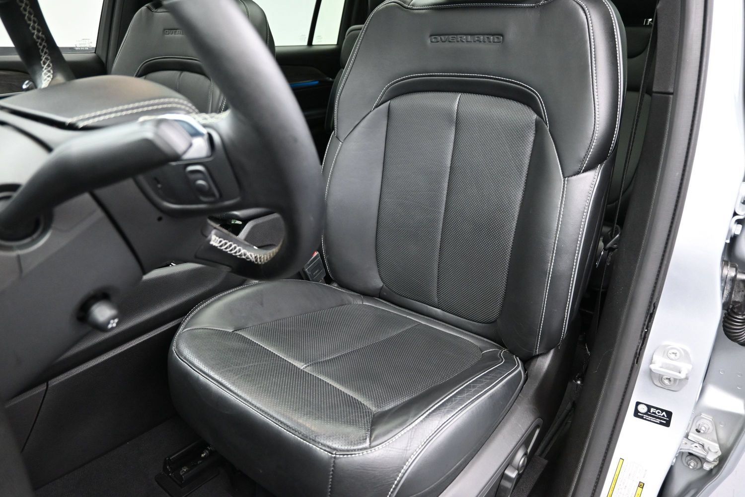 Used 2022 Jeep Grand Cherokee L Overland AWD/4WD image 21