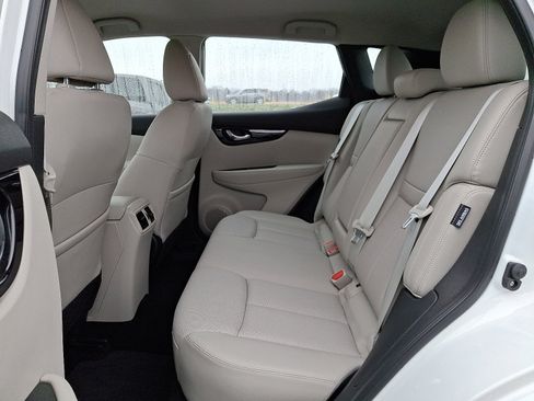 Used 2022 Nissan Rogue Sport SL image 11