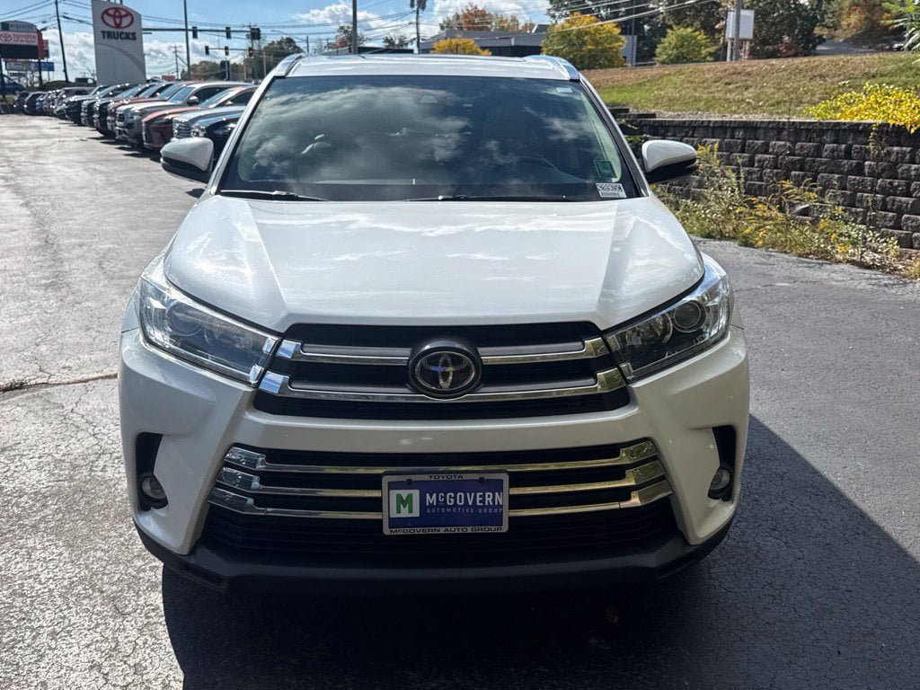 Certified 2019 Toyota Highlander Limited AWD/4WD image 13