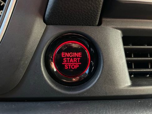 Certified 2025 Honda Pilot EX-L image 22