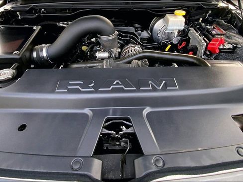 Used 2019 RAM 1500 Laramie image 28